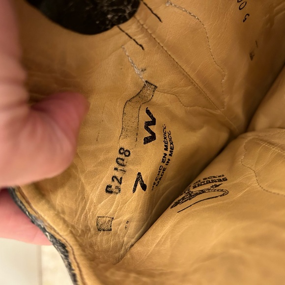 Size 7 corral cowboy boots - black - Picture 5 of 6